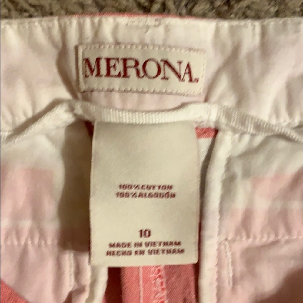 Shorts - Picture 3 of 3